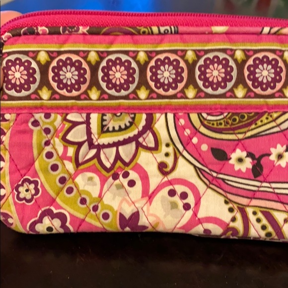 Vera Bradley wristlet - Picture 2 of 6
